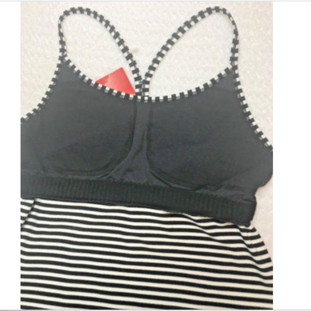 NEW  Nike Striped Dri Fit Workout Tank Top - Picture 5 of 6